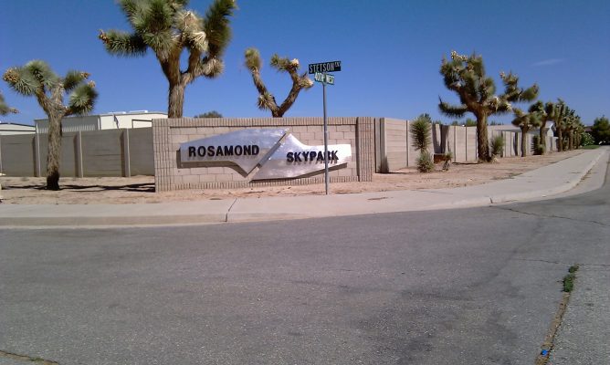 Roof replacement services Rosamond ca